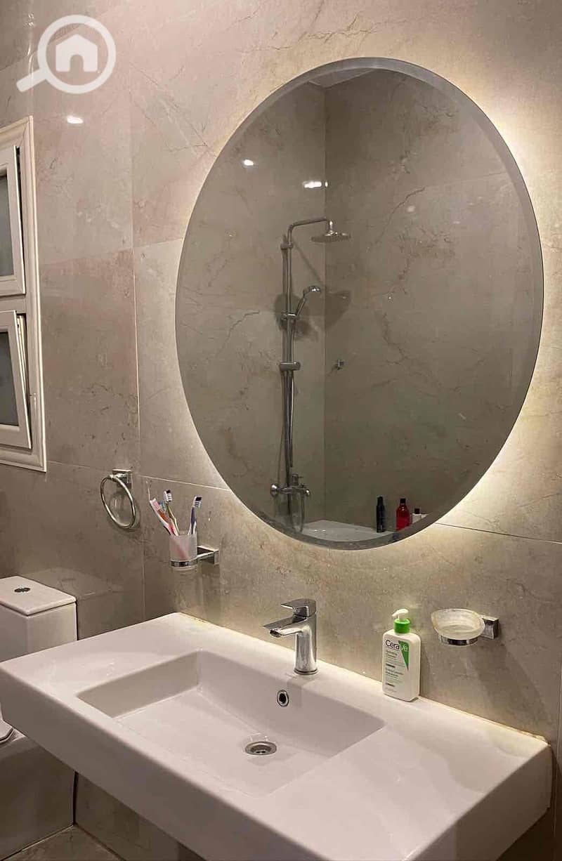 4 35a4ca46-53cc-412f-a73b-41a1667e3ff7. jpg