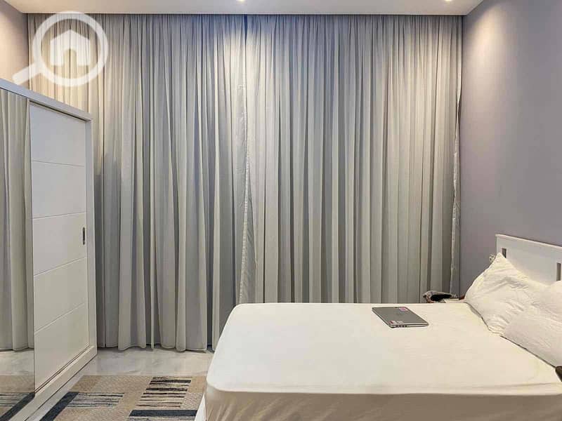 9 c2e4430f-0d50-4dfa-94f1-76fe870bf058. jpg