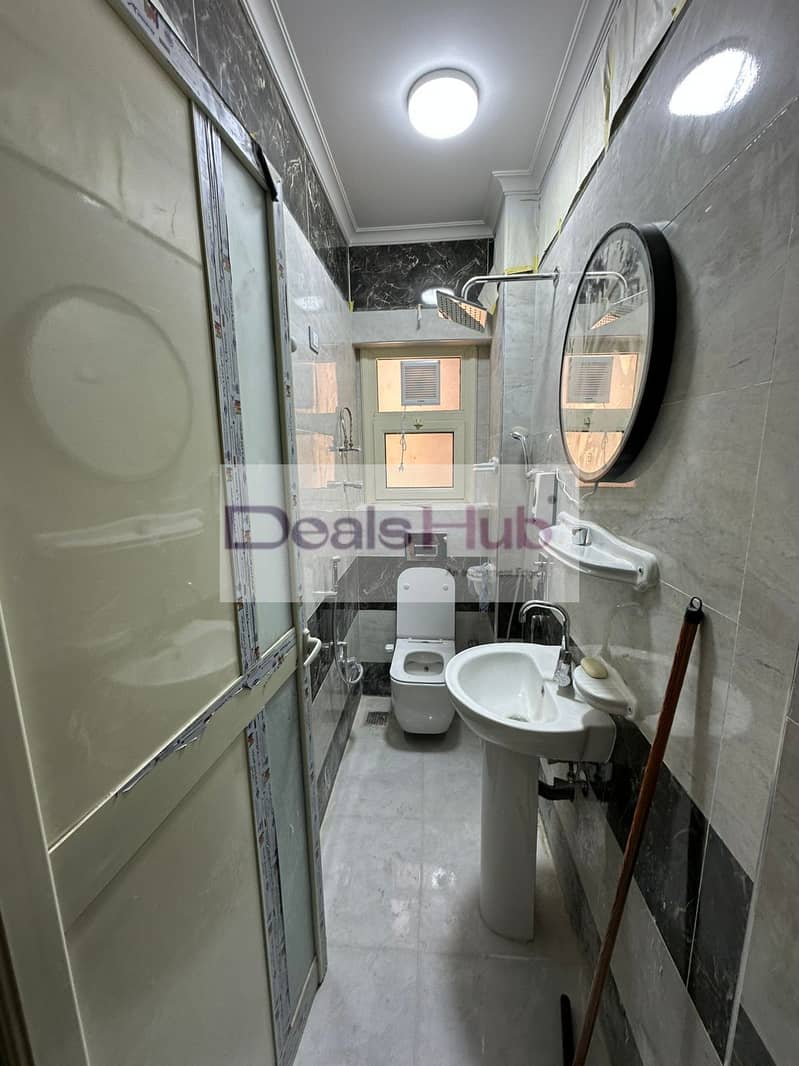 4 2fd70fff-d146-492d-850a-b486f09745c0. jpg