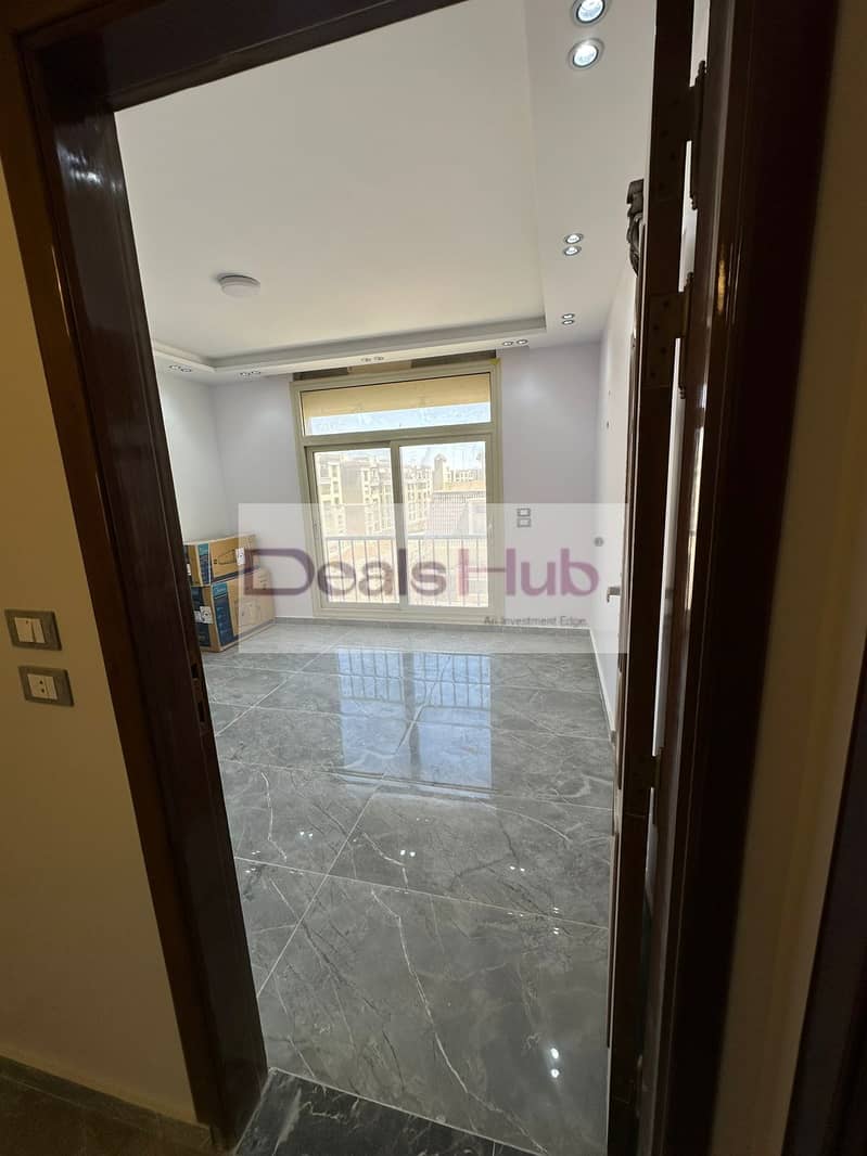 5 14152ac8-fa83-485d-bfea-932c8bec75ff. jpg