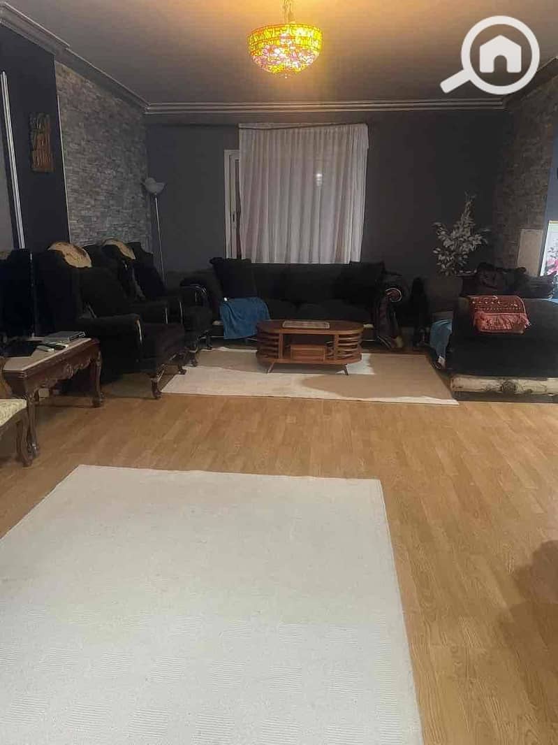 4 ac643c98-b775-4c51-8af4-9e40329d5f9e. jpg