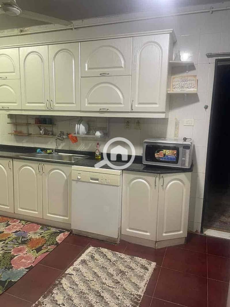 10 8ff69a04-683e-4c78-9c0d-0ab42434f8ac. jpg