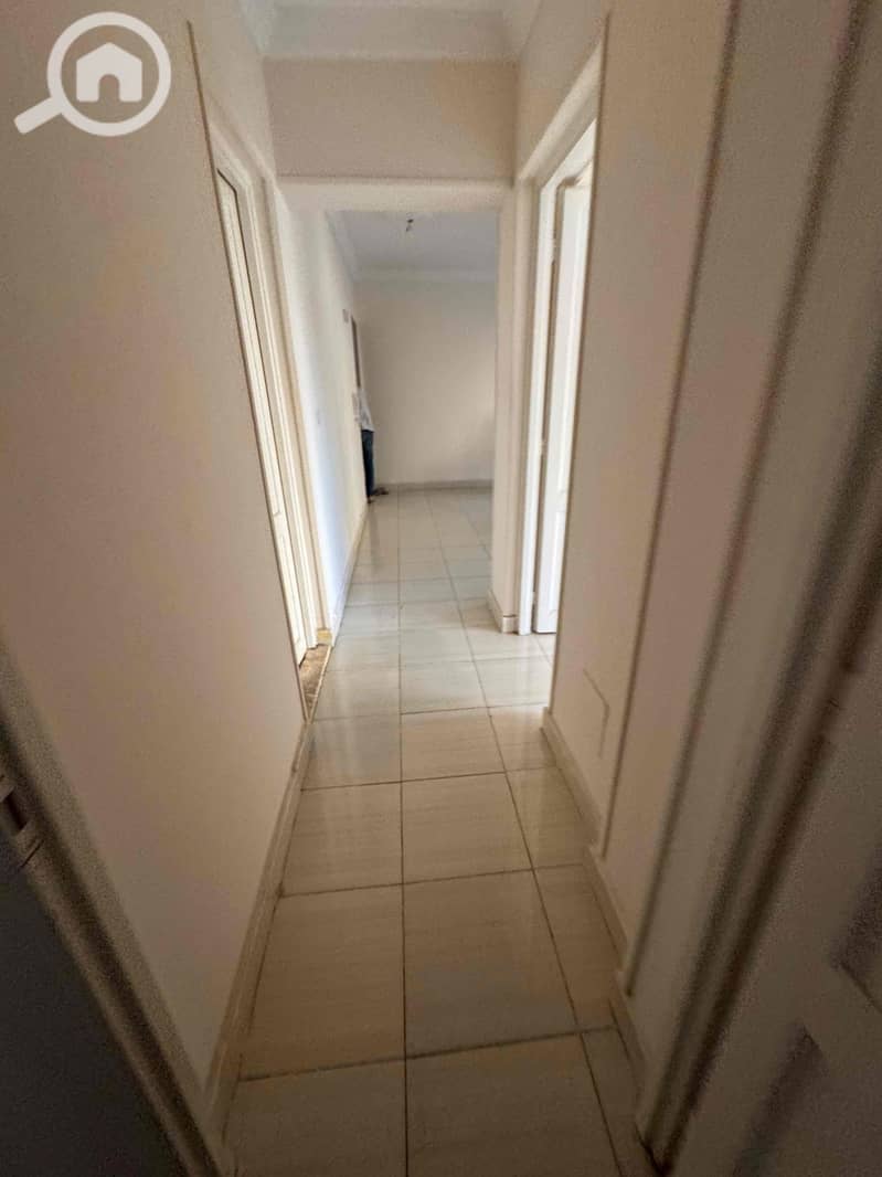 3 a108f304-9edf-4c77-81d9-cf8661bcfa2b. jpg