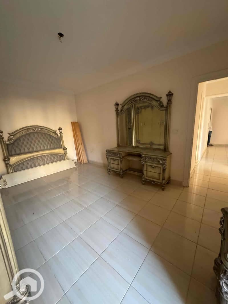 4 d4cf14fa-2810-4b87-afec-ab659f8929b9. jpg