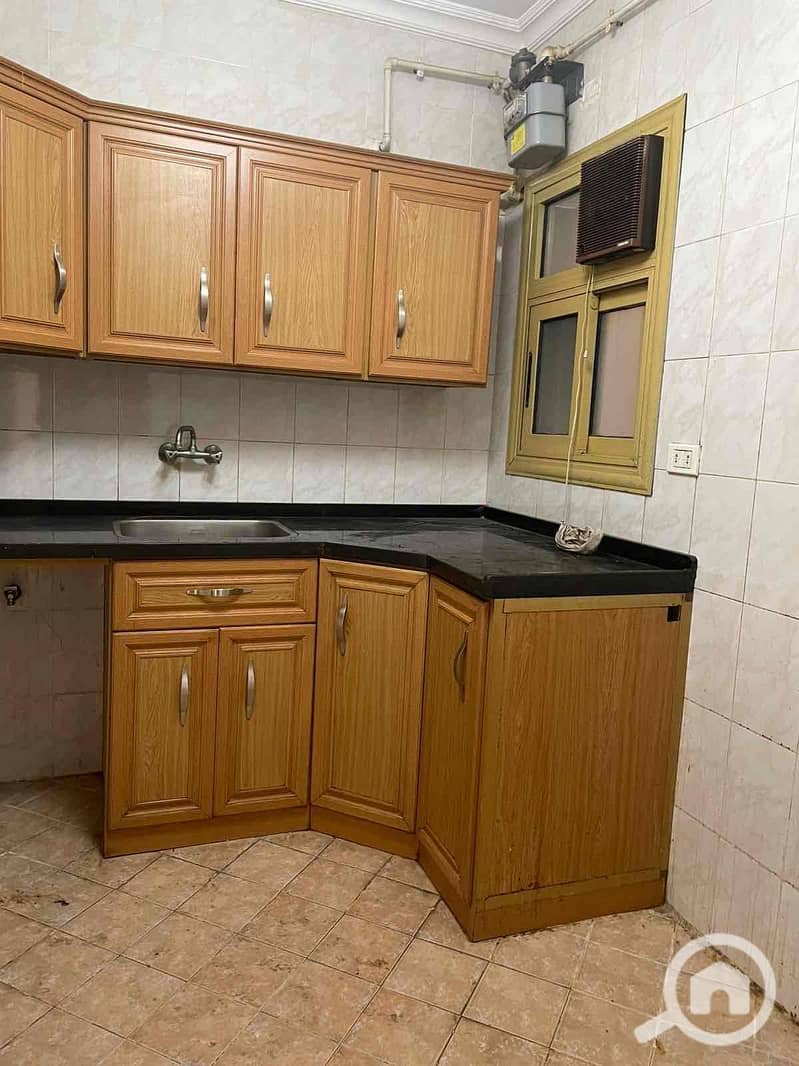 10 32aaa478-2953-48c0-b40d-b6e9a8dfc576. jpg