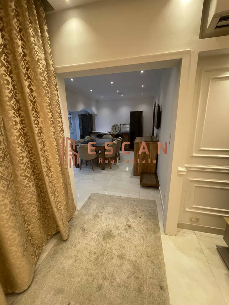 10 U303940 (14). jpg