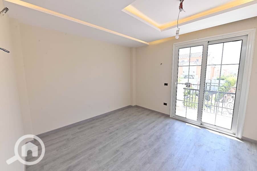 2 WhatsApp Image 2025-11-18 at 2.00. 42 PM. jpeg