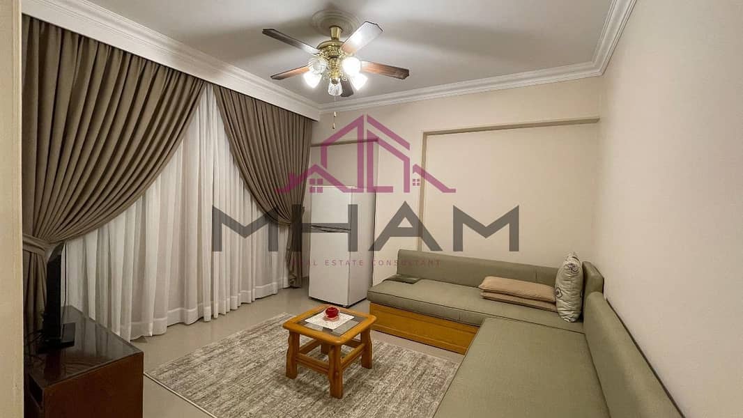 4 photo_5825748453127031823_y. jpg