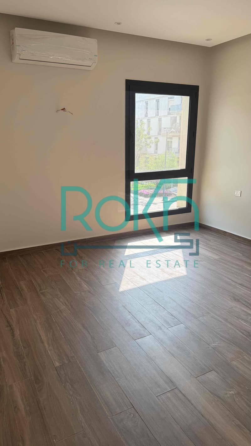 7 b89f7d9e-da3e-4a46-aa8c-d228bfb2baa8. jpg