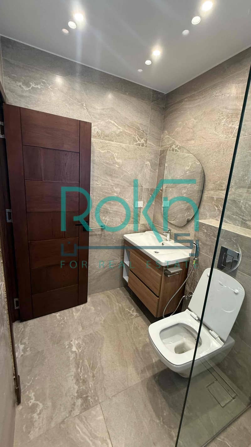 11 37e93668-5851-42c5-9c99-5b5cbf4ce3b8. jpg