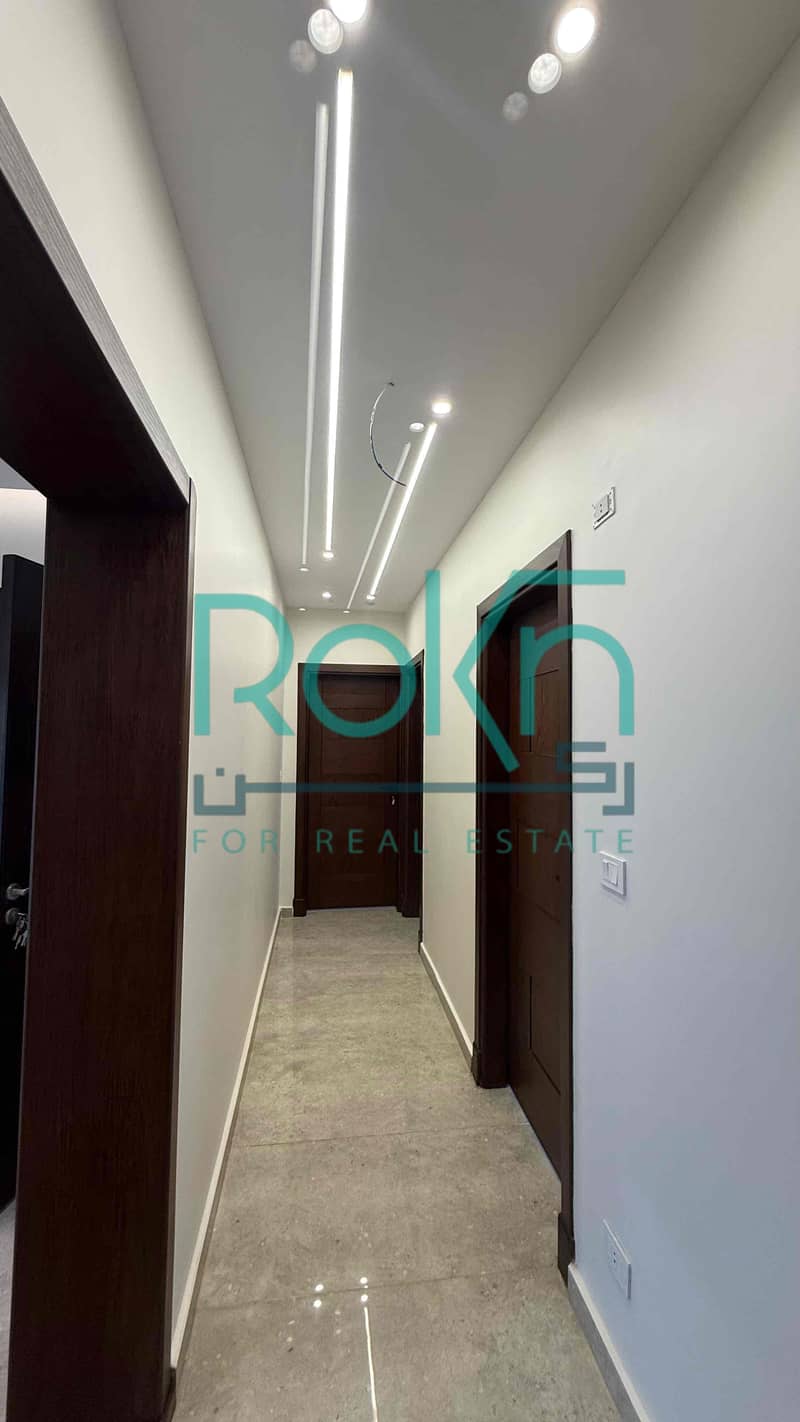 18 2926b3c2-d2f6-448f-aa62-0615e30d7bbc. jpg