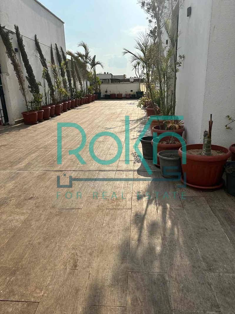 10 a9980e36-9e18-48ff-8c3b-f45daf2f6472. jpg