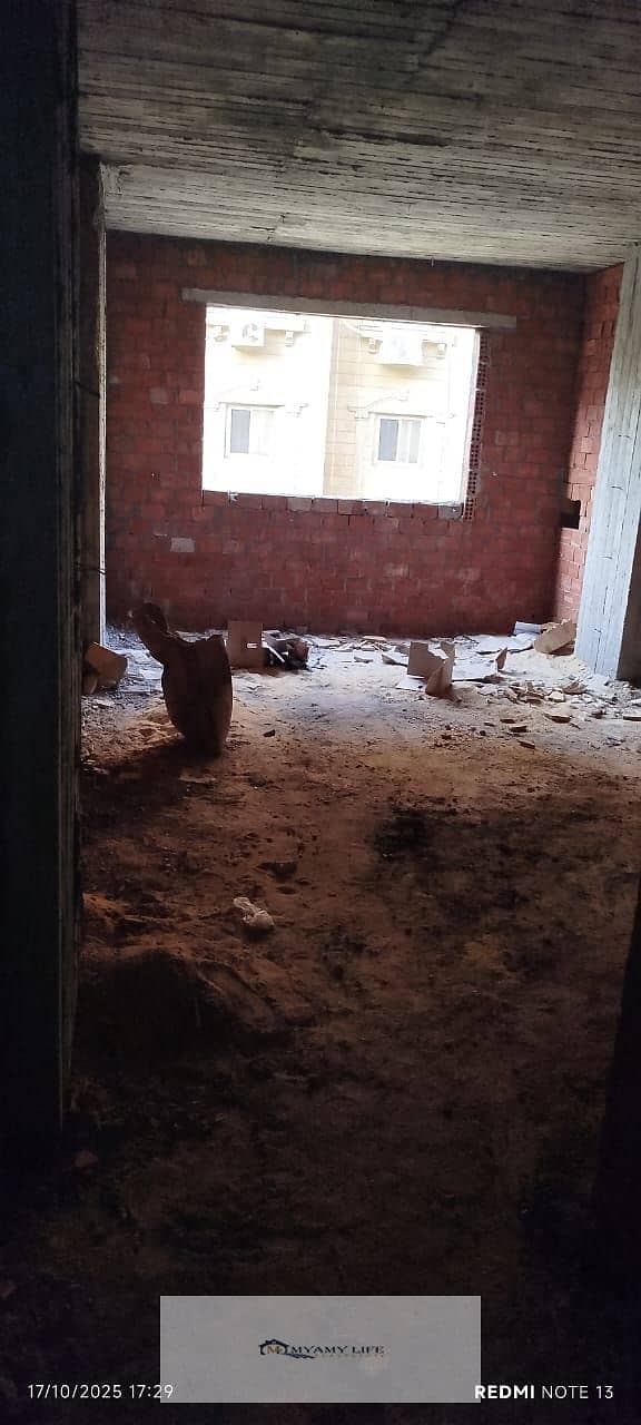 5 8b0cf0e8-5940-4f33-ba71-fe6555ff5c43. jpg