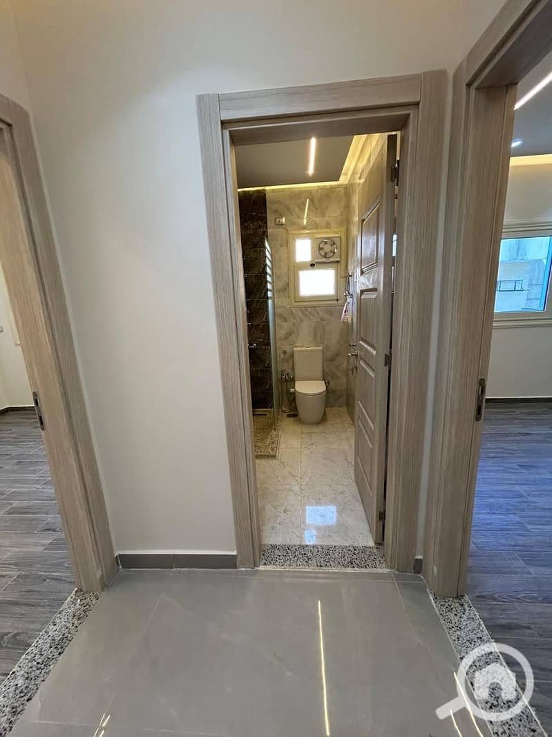 6 WhatsApp Image 2025-11-18 at 11.51. 53_66f50e86. jpg