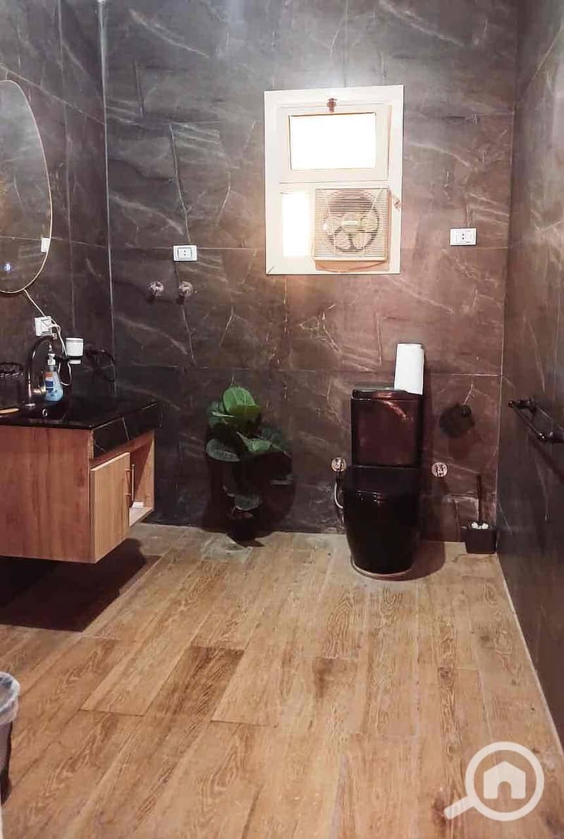 13 975af316-ba61-4461-aea4-30126fb6610c. jpg