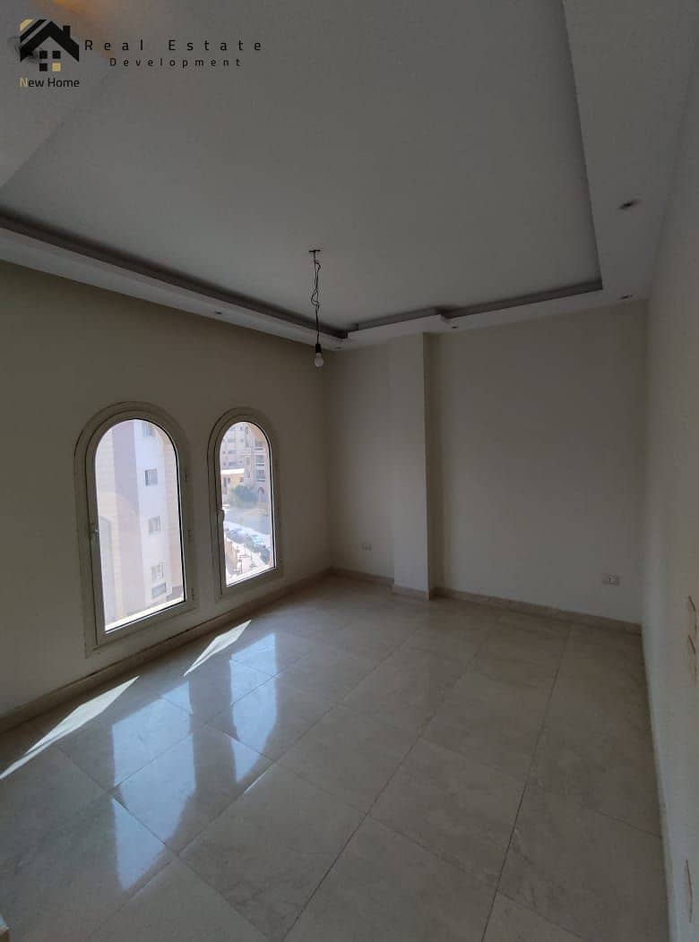 3 WhatsApp Image 2025-11-18 at 13.48. 41_09b421e6. jpg