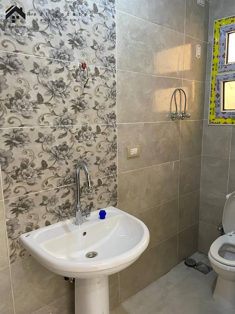 6 WhatsApp Image 2025-11-18 at 13.51. 29_83470266. jpg