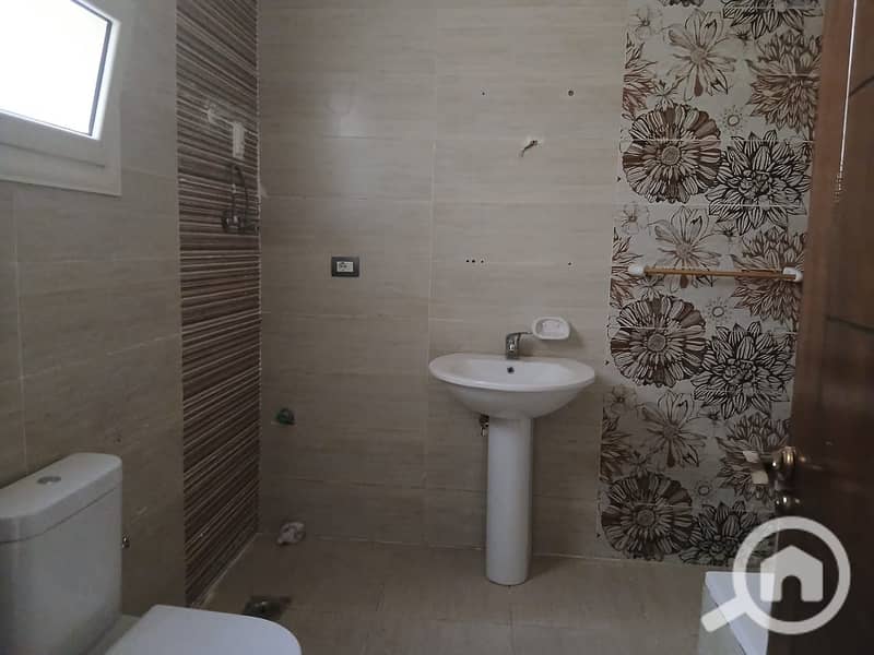 9 ed15c36e-7b84-4876-a7d1-c03cb3f00248. jpg