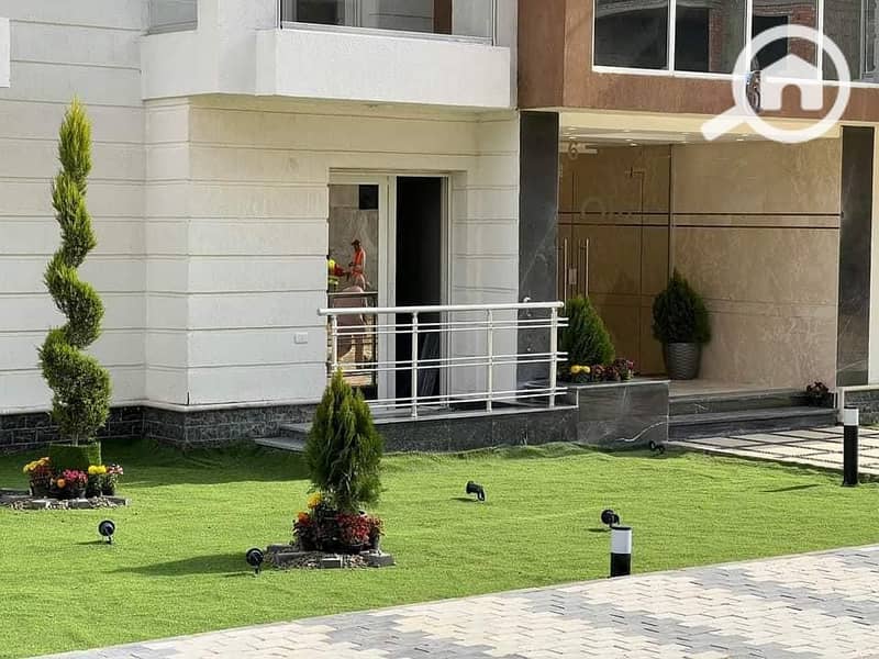 7 f609d5eb-dede-48c7-b792-e6f8c93f0f7d. jpg