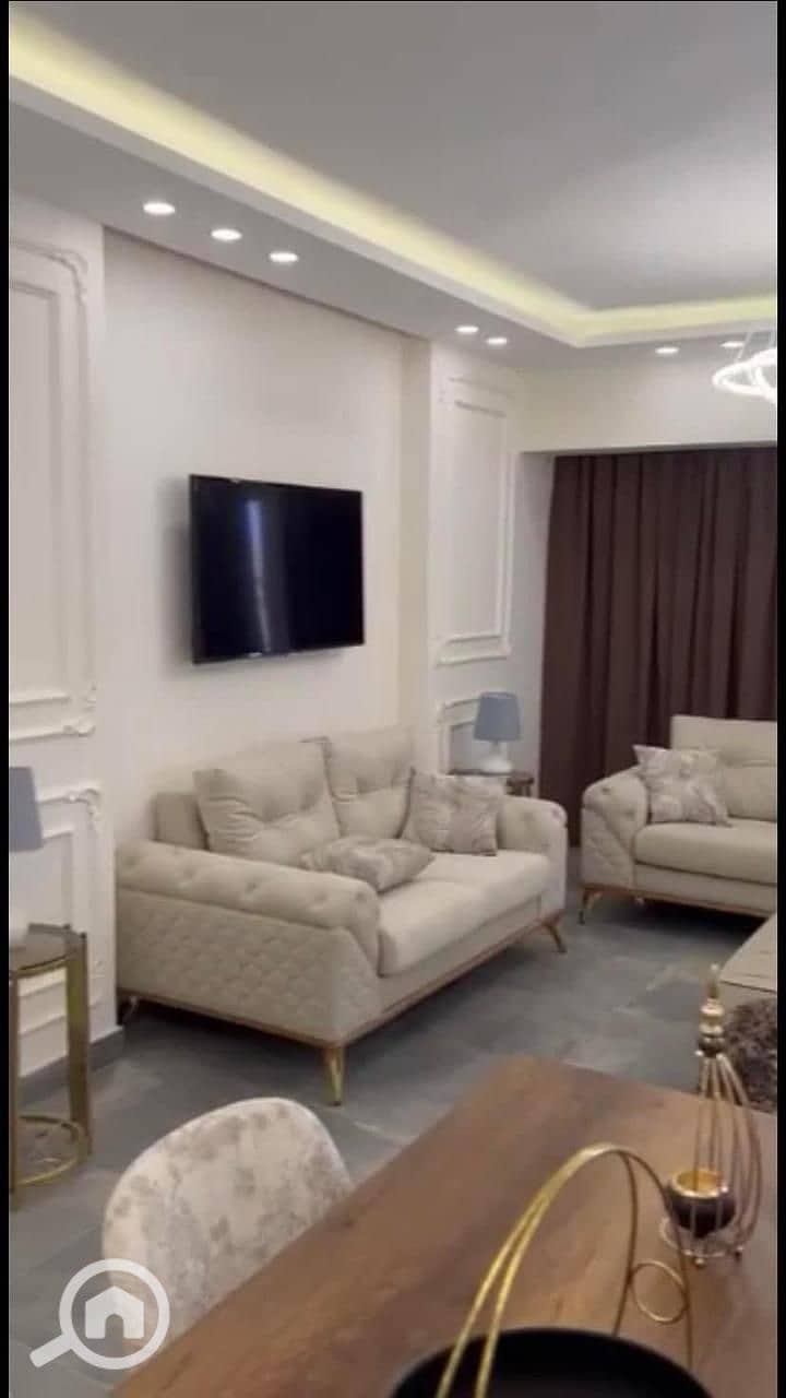 9 011a80d5-4a2f-40f2-871d-46140cbdb4b4. jpg