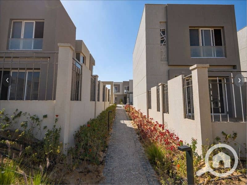 2 WhatsApp Image 2025-11-02 at 17.46. 19_32398093. jpg