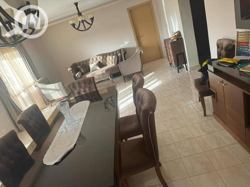 10 0116ee02-d066-48d5-ad56-ed7a4a20b847. jpg