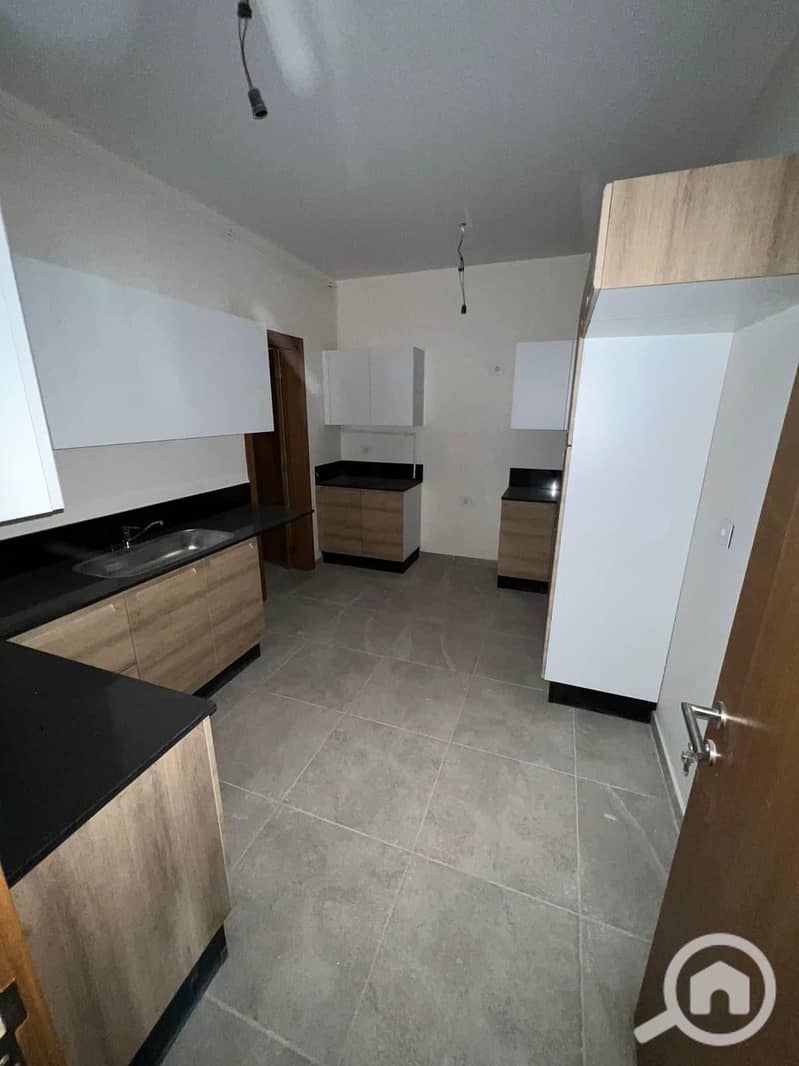 9 WhatsApp Image 2022-04-26 at 10.14. 46 PM (2). jpeg