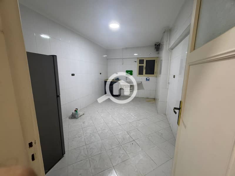 3 WhatsApp Image 2025-11-18 at 16.09. 11 (2). jpeg