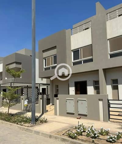 4 Bedroom Twin House for Sale in Sheikh Zayed, Giza - WhatsApp Image 2025-03-20 at 2.02. 29 PM (1). jpeg