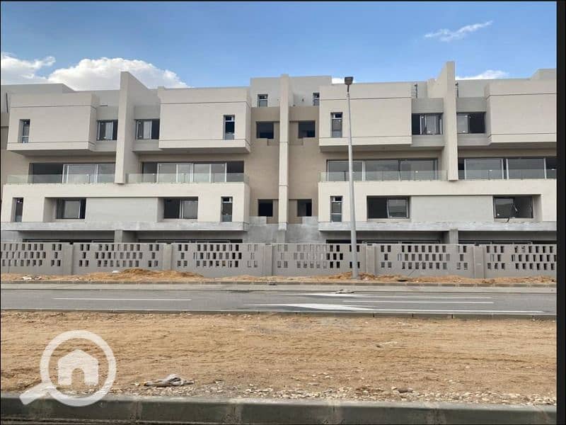 10 WhatsApp Image 2025-11-02 at 17.39. 32_022b046d. jpg