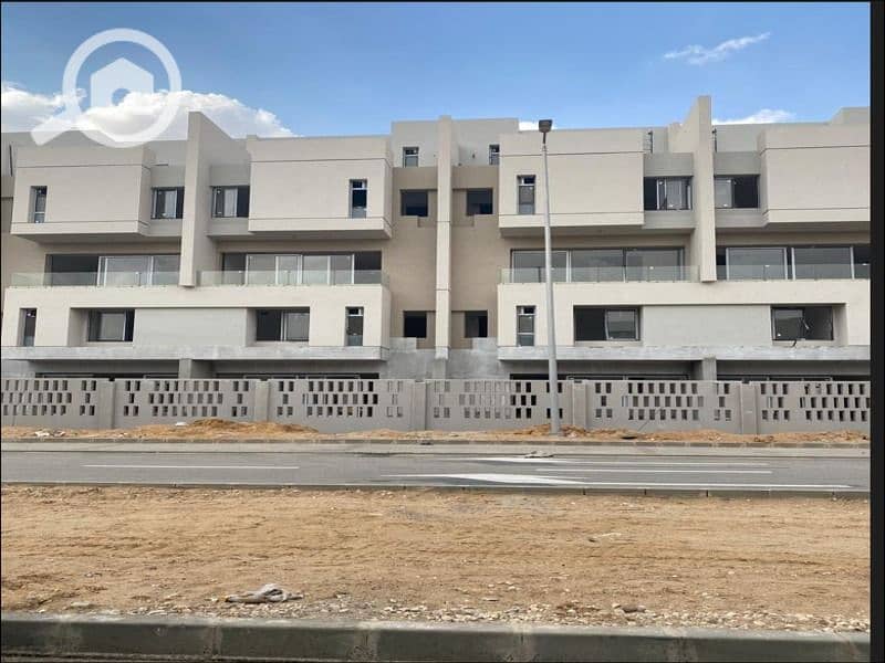 10 WhatsApp Image 2025-11-02 at 17.39. 32_022b046d. jpg