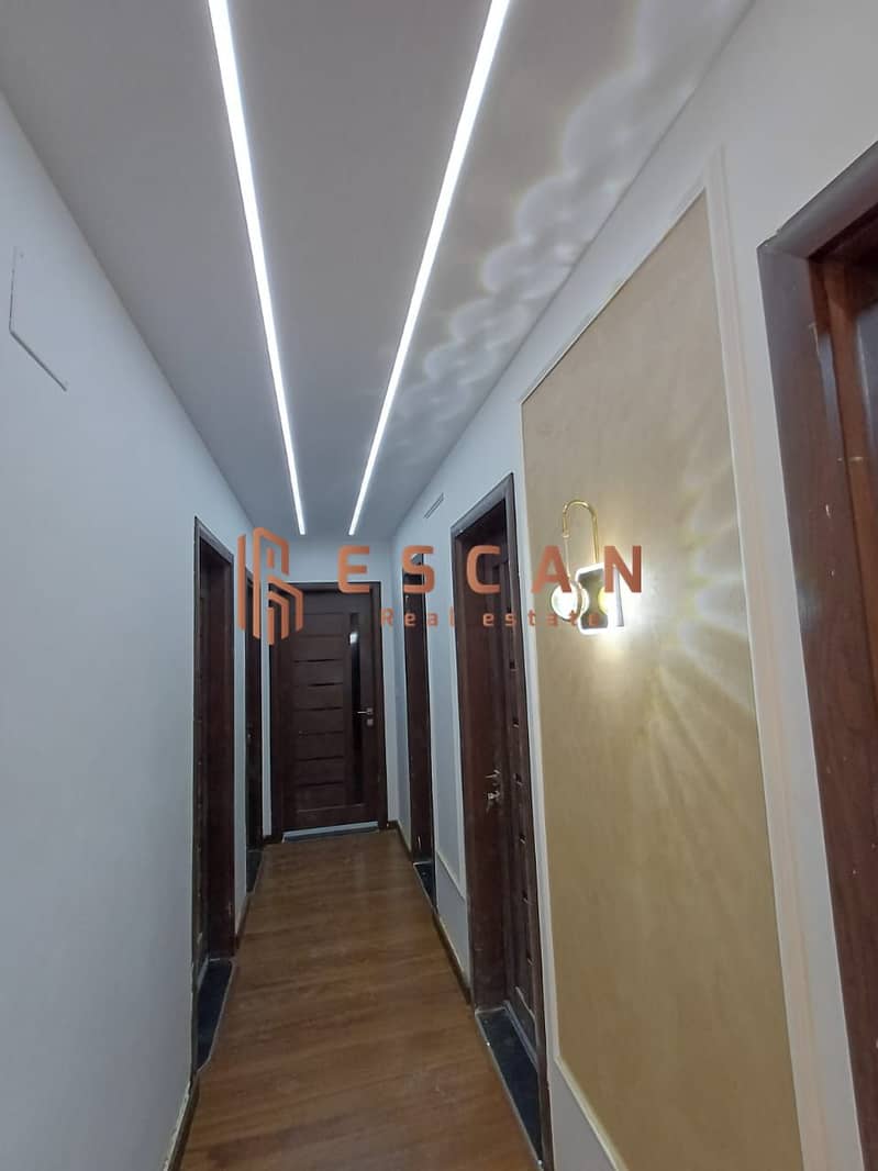 12 U742202 (12). jpg