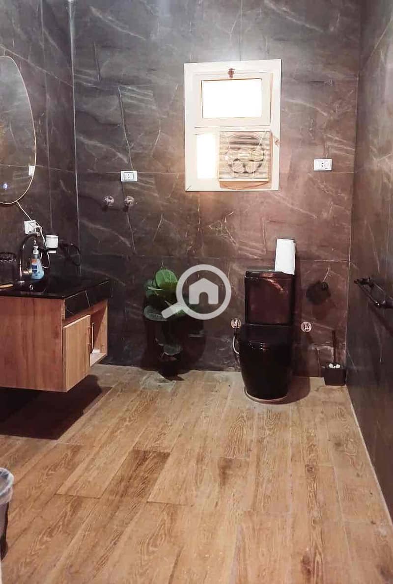 4 975af316-ba61-4461-aea4-30126fb6610c. jpg