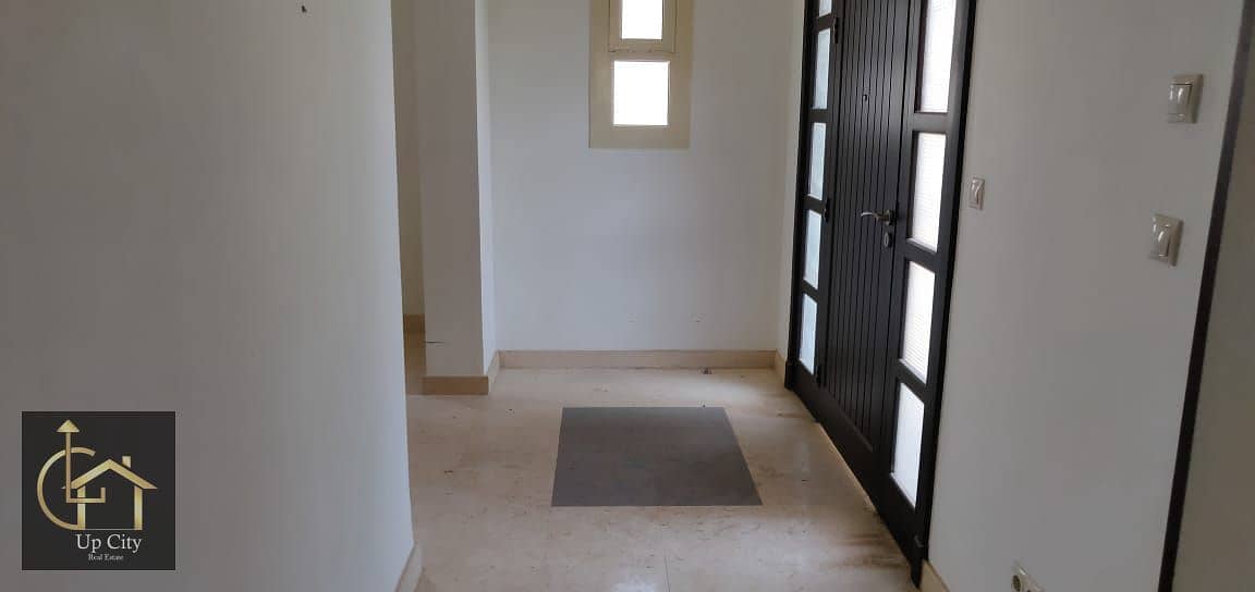 10 WhatsApp Image 2025-10-31 at 20.21. 07 (1). jpeg