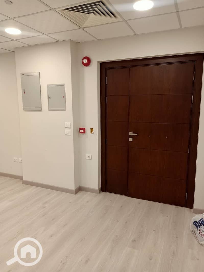 4 WhatsApp Image 2025-11-17 at 2.39. 00 PM (2). jpeg