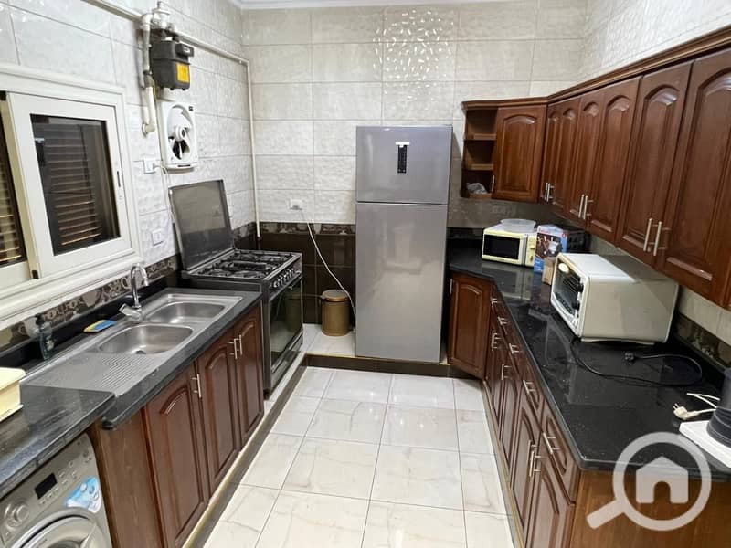 10 a4d25e06-5231-49a0-917f-04c4c9bdd987. jpeg