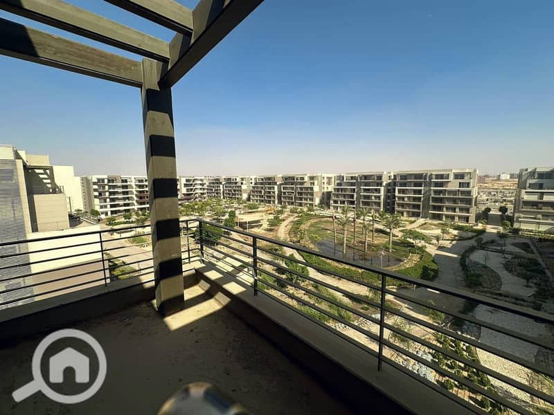 12 WhatsApp Image 2024-09-18 at 04.23. 25_1fc62ebd. jpg