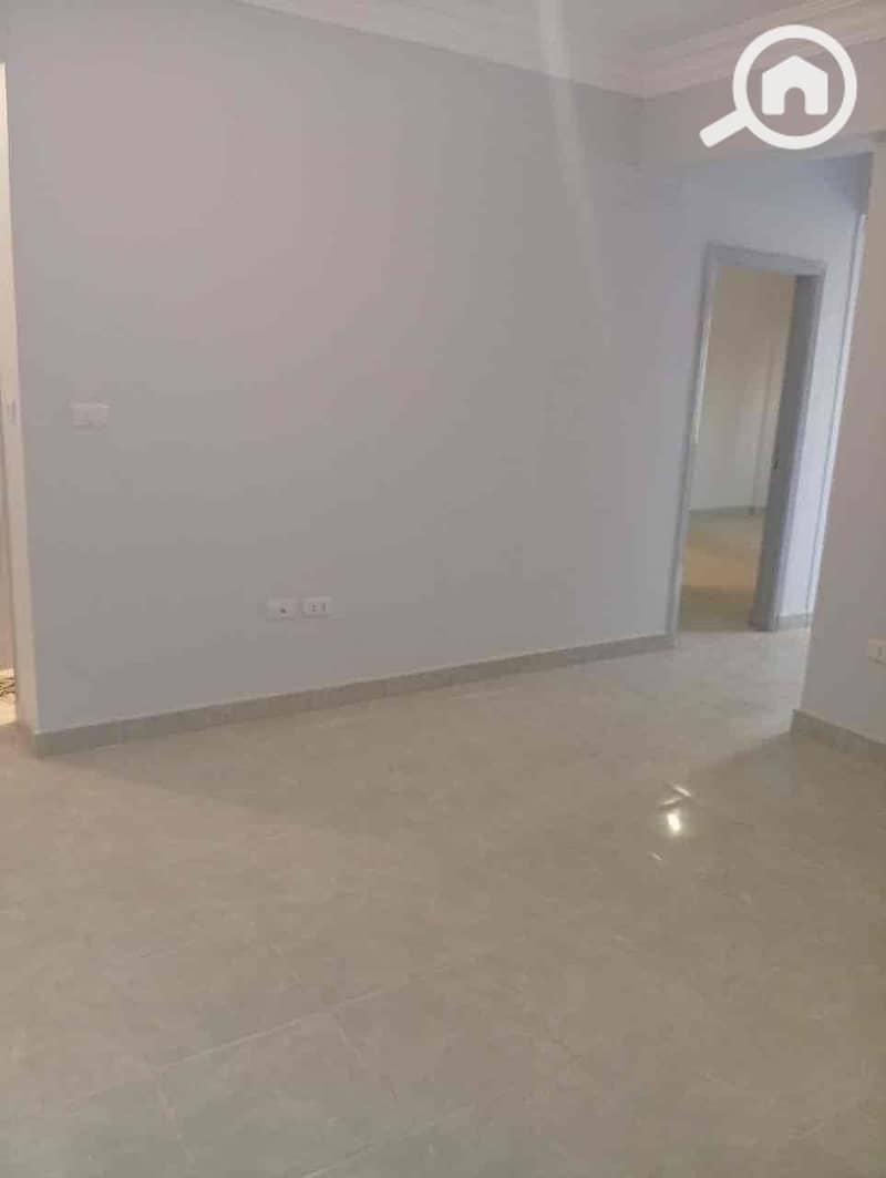 3 aadc1d3b-ca6c-43de-b003-79783fd1c160. jpg