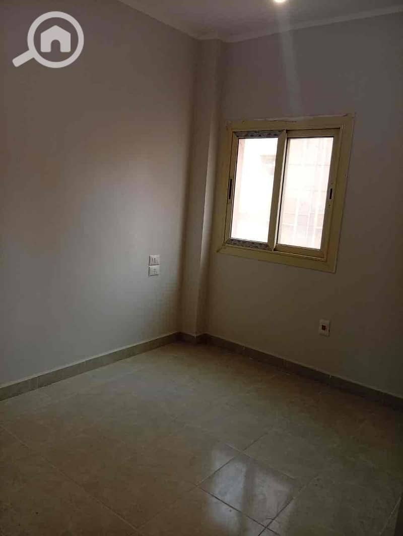 4 5e074a2e-19c0-4cde-bd60-32e545fddebe. jpg