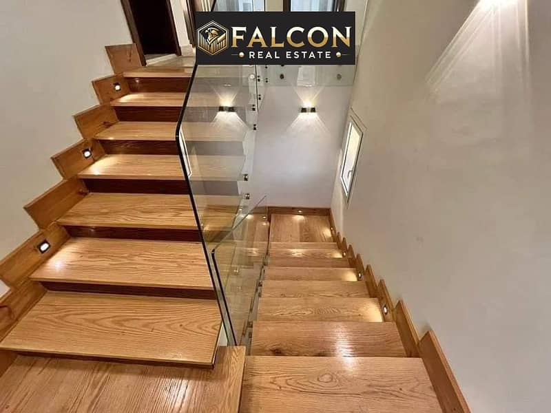 11 photo_5791834833008312903_y. jpg