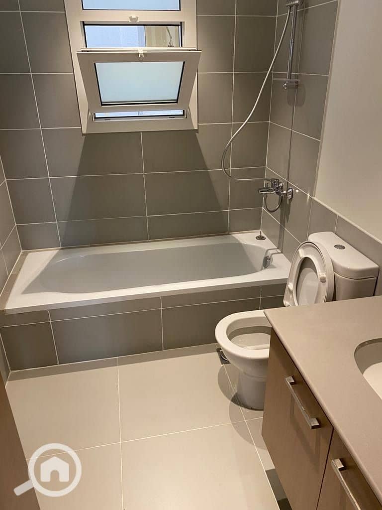 3 971f1d8f-3aed-4c78-9ab4-d867bb2b5a96. jpeg