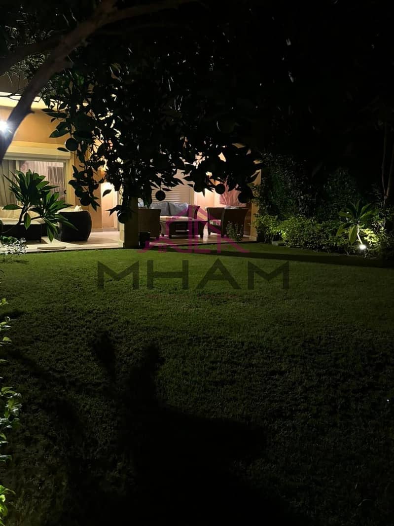 2 photo_5823247227382598812_y. jpg