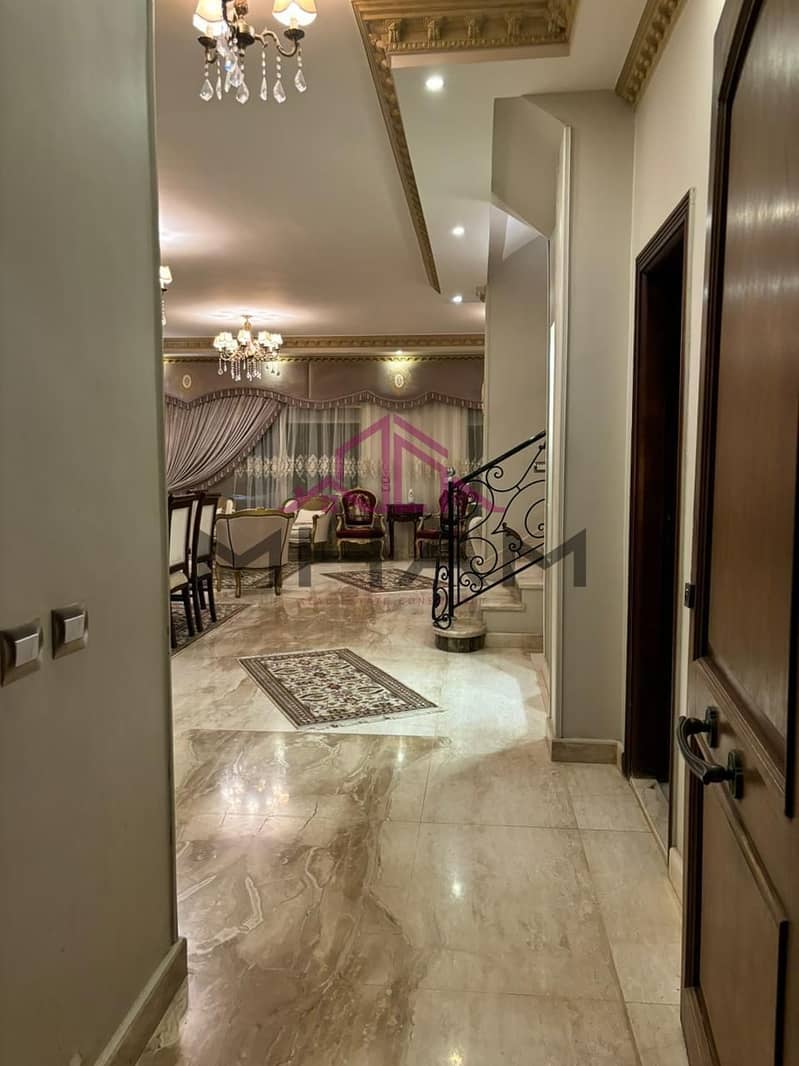 18 photo_5823247227382598829_y. jpg