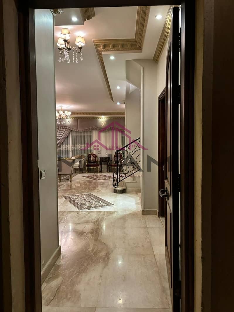 24 photo_5823247227382598835_y. jpg