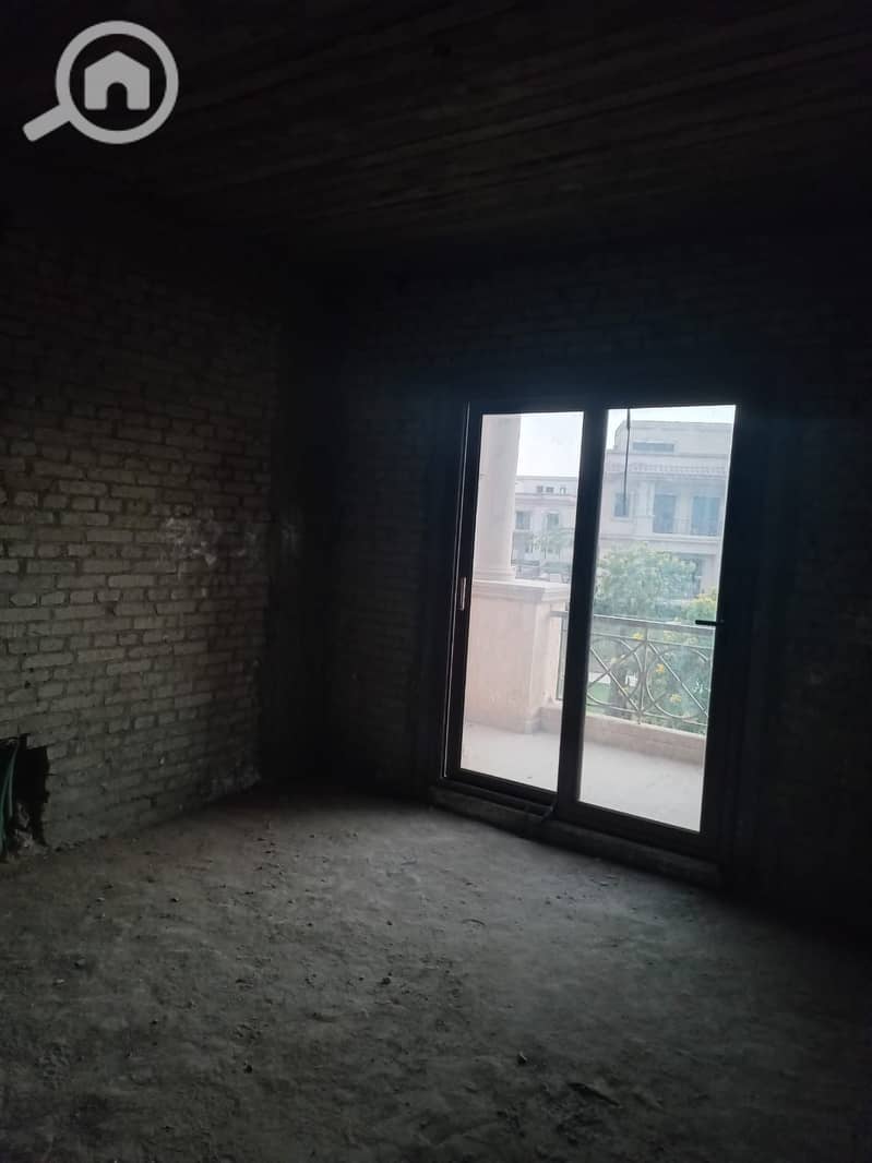 4 5716ea21-5213-477b-b27c-443830bcab48. jpg