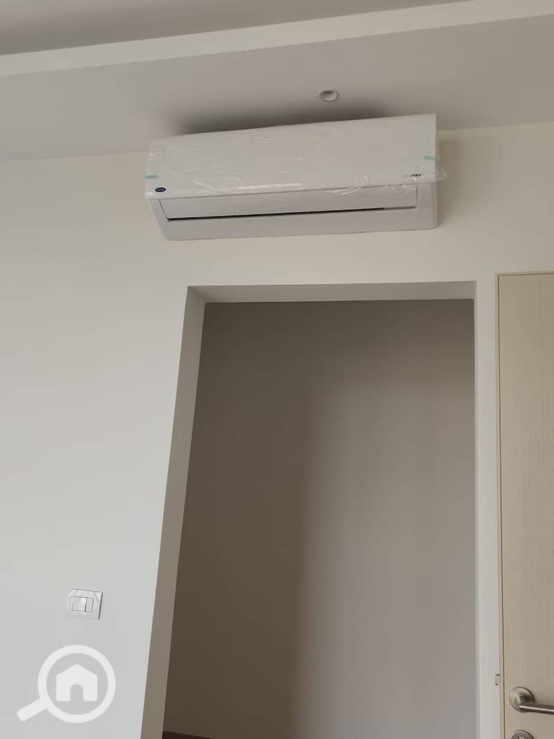 8 eb0bad55-74bf-4ab9-851d-0b977234323b. jpeg