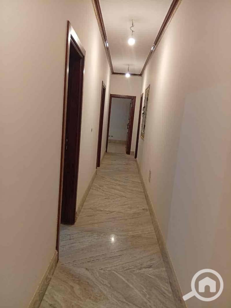 8 60a5c8fe-6ebd-4a2d-8716-20bf8869f5a3. jpg