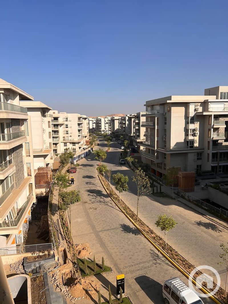 8 aeaacdd7-ecce-4319-8552-ed98a2d6c641. jpg