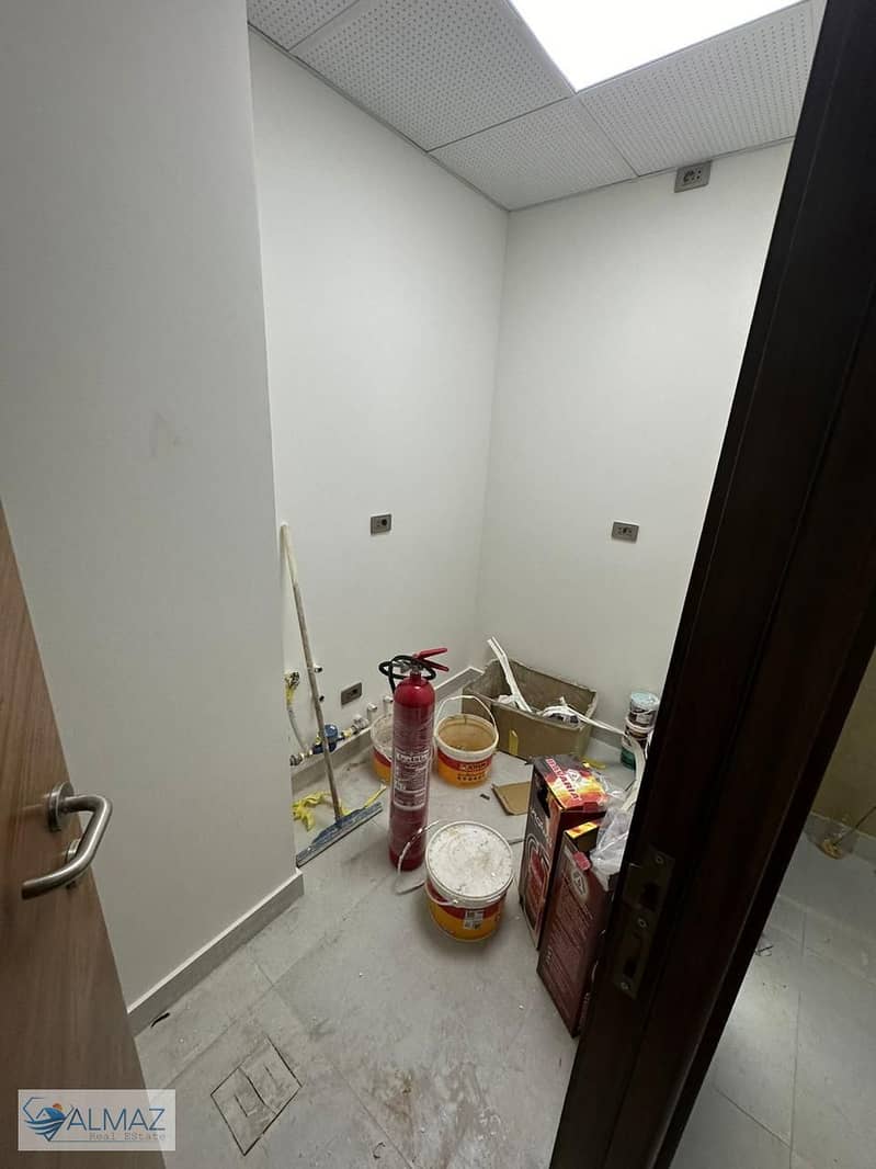 5 WhatsApp Image 2025-11-18 at 5.00. 17 PM. jpeg