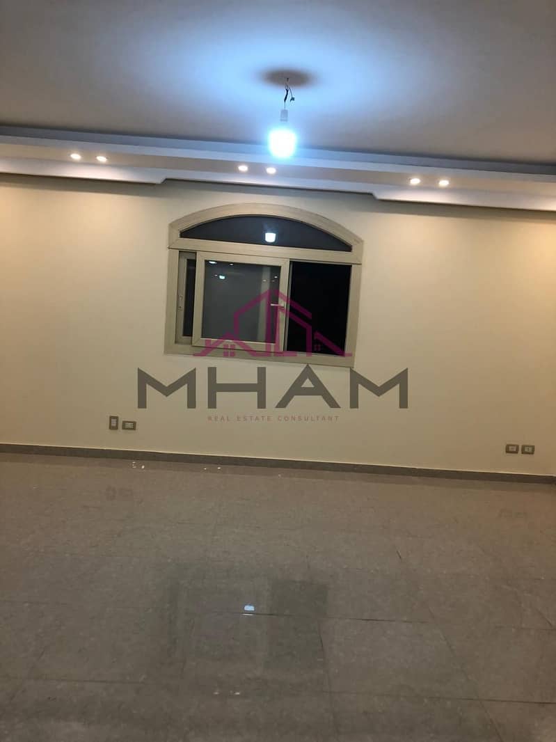 photo_5825878019405449994_y. jpg photo_5825878019405449994_y. jpg